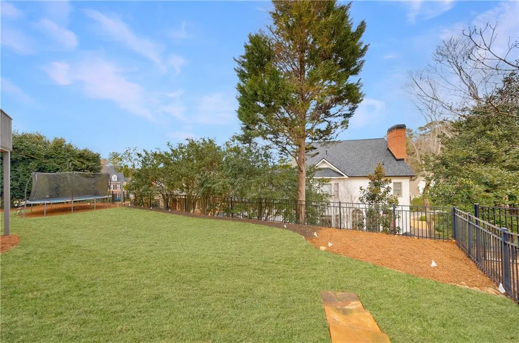 110 Crestwicke Trace, Atlanta, Georgia 30319, 6 Bedrooms Bedrooms, ,5 BathroomsBathrooms,Residential,Sold,110 Crestwicke Trace,7517141