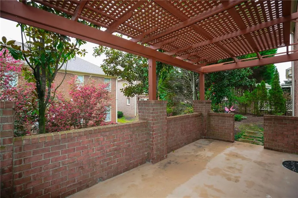 445 Wembley Circle, Sandy Springs, Georgia 30328, 4 Bedrooms Bedrooms, ,3 BathroomsBathrooms,Residential,Sold,445 Wembley Circle,6519427