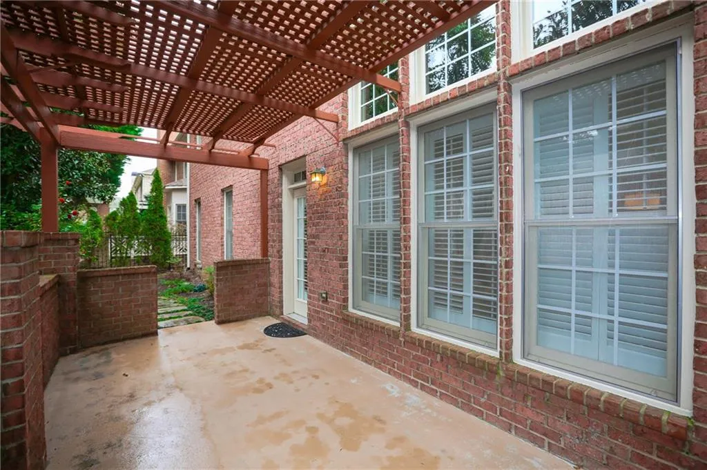 445 Wembley Circle, Sandy Springs, Georgia 30328, 4 Bedrooms Bedrooms, ,3 BathroomsBathrooms,Residential,Sold,445 Wembley Circle,6519427