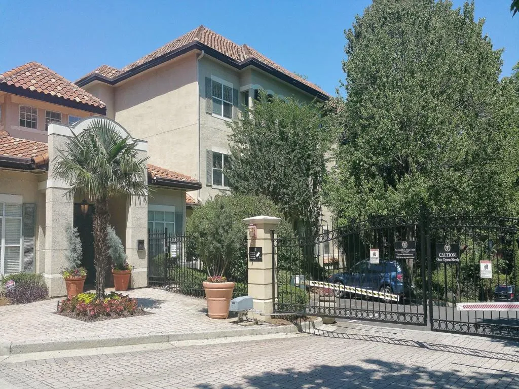 955 Juniper Street Ne Unit 3026, Atlanta, Georgia 30309, 1 Bedroom Bedrooms, ,1 BathroomBathrooms,Residential,Sold,955 Juniper Street Ne Unit 3026,5846869