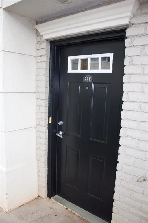 6940 Roswell Road Ne Unit 21e, Atlanta, Georgia 30328, 2 Bedrooms Bedrooms, ,1 BathroomBathrooms,Residential,Sold,6940 Roswell Road Ne Unit 21e,5876909
