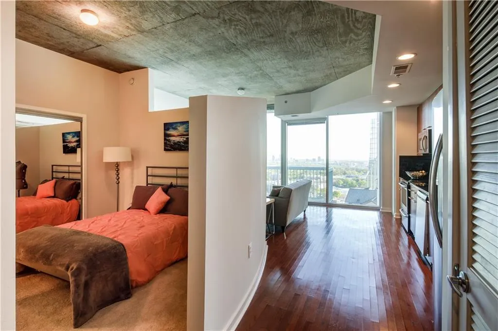 3324 Peachtree Road Ne Unit 2816, Atlanta, Georgia 30326, 1 Bedroom Bedrooms, ,1 BathroomBathrooms,Residential,Sold,3324 Peachtree Road Ne Unit 2816,5829398
