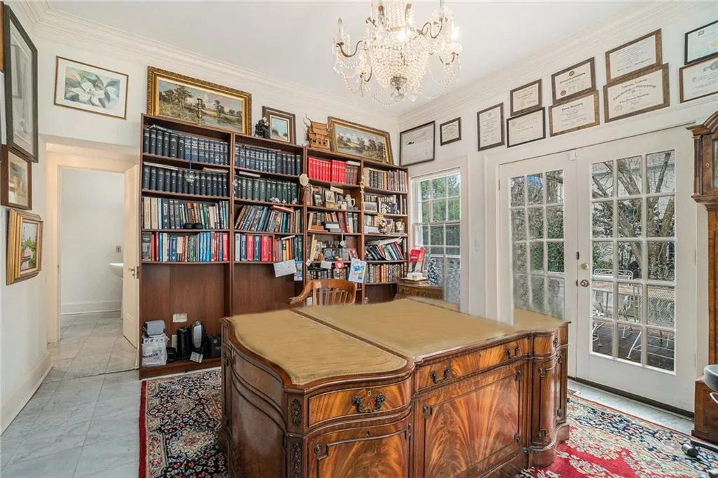 7 W Andrews Drive Nw, Atlanta, Georgia 30305, 5 Bedrooms Bedrooms, ,4 BathroomsBathrooms,Residential,For Sale,7 W Andrews Drive Nw,7518310