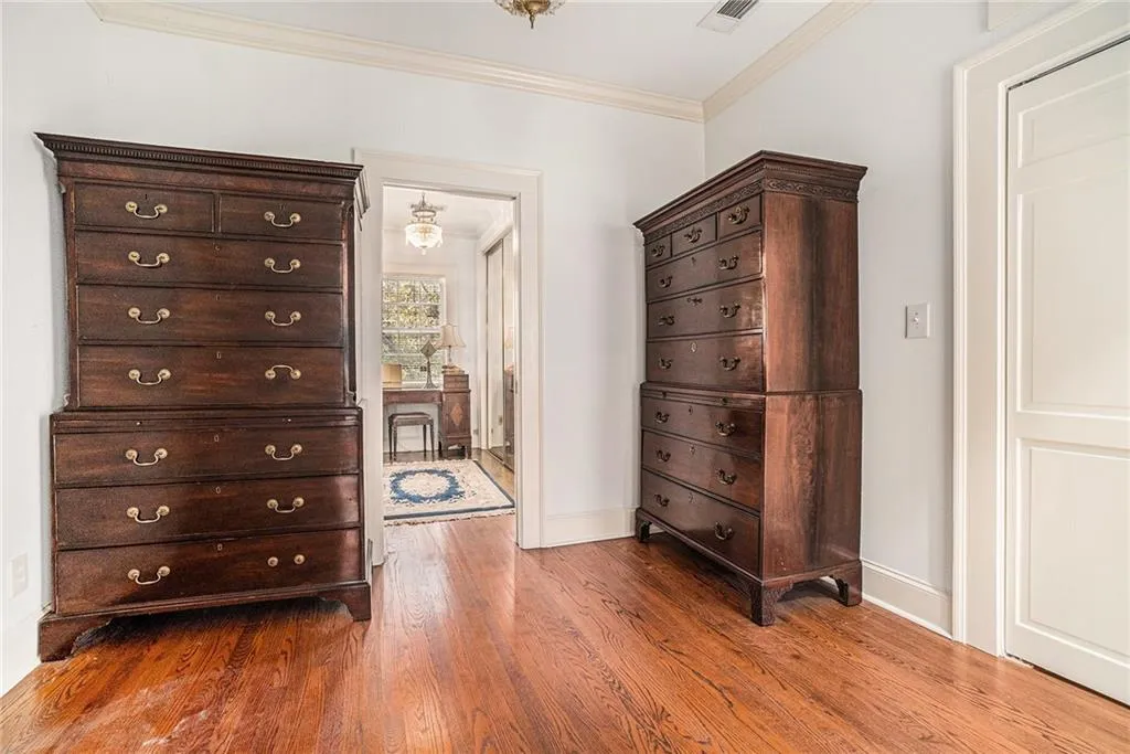 7 W Andrews Drive Nw, Atlanta, Georgia 30305, 5 Bedrooms Bedrooms, ,4 BathroomsBathrooms,Residential,For Sale,7 W Andrews Drive Nw,7518310