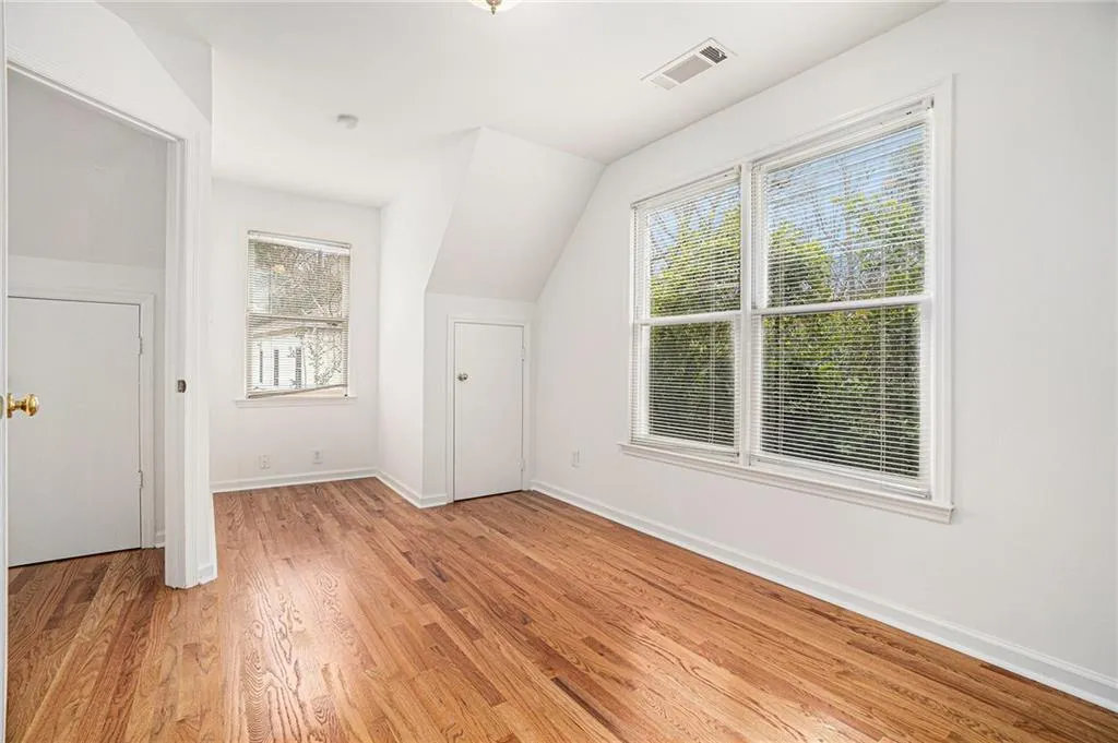 7 W Andrews Drive Nw, Atlanta, Georgia 30305, 5 Bedrooms Bedrooms, ,4 BathroomsBathrooms,Residential,For Sale,7 W Andrews Drive Nw,7518310