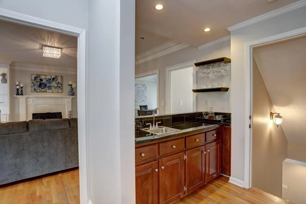 8205 Sullivan Hill Road, Sandy Springs, Georgia 30350, 5 Bedrooms Bedrooms, ,4 BathroomsBathrooms,Residential,Sold,8205 Sullivan Hill Road,6529096