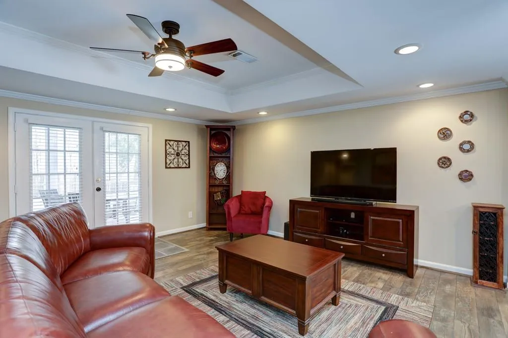 8205 Sullivan Hill Road, Sandy Springs, Georgia 30350, 5 Bedrooms Bedrooms, ,4 BathroomsBathrooms,Residential,Sold,8205 Sullivan Hill Road,6529096