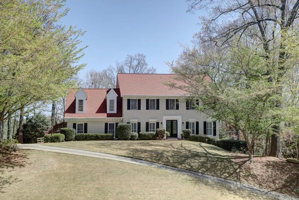 8205 Sullivan Hill Road, Sandy Springs, Georgia 30350, 5 Bedrooms Bedrooms, ,4 BathroomsBathrooms,Residential,Sold,8205 Sullivan Hill Road,6529096