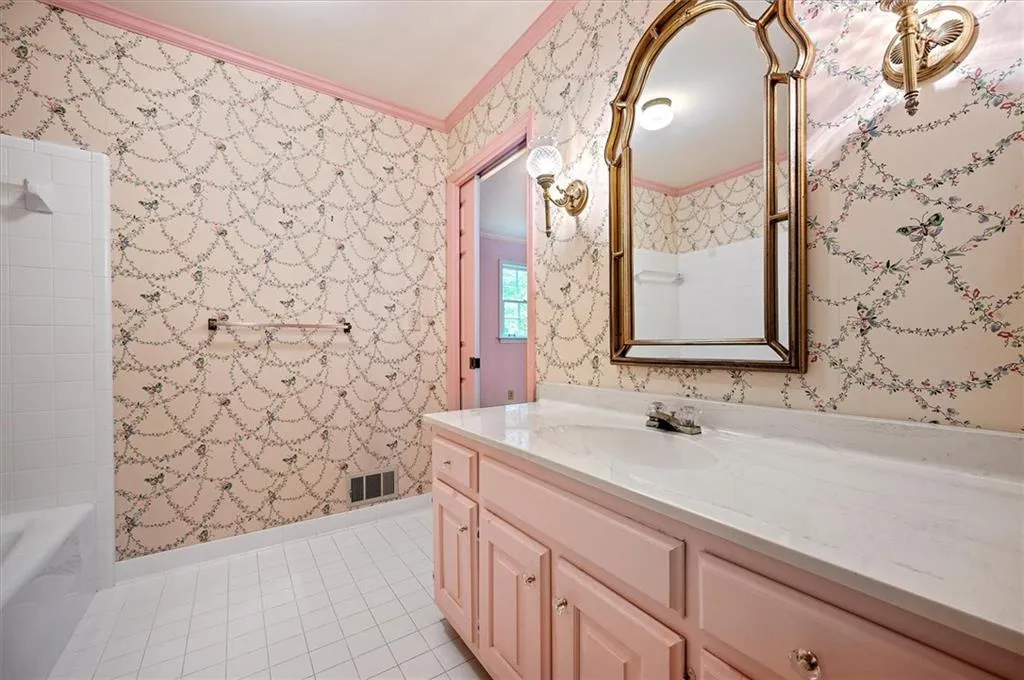 140 Classic Cove, Atlanta, Georgia 30350, 4 Bedrooms Bedrooms, ,4 BathroomsBathrooms,Residential,Sold,140 Classic Cove,7087736