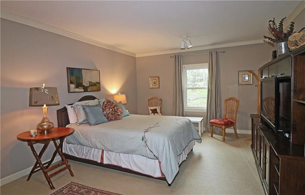 5646 River Oaks Place Unit 8, Sandy Springs, Georgia 30327, 5 Bedrooms Bedrooms, ,3 BathroomsBathrooms,Residential,Sold,5646 River Oaks Place Unit 8,6868511