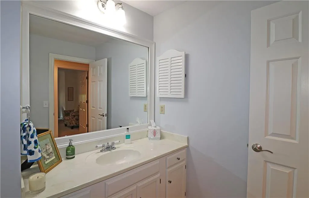 5646 River Oaks Place Unit 8, Sandy Springs, Georgia 30327, 5 Bedrooms Bedrooms, ,3 BathroomsBathrooms,Residential,Sold,5646 River Oaks Place Unit 8,6868511