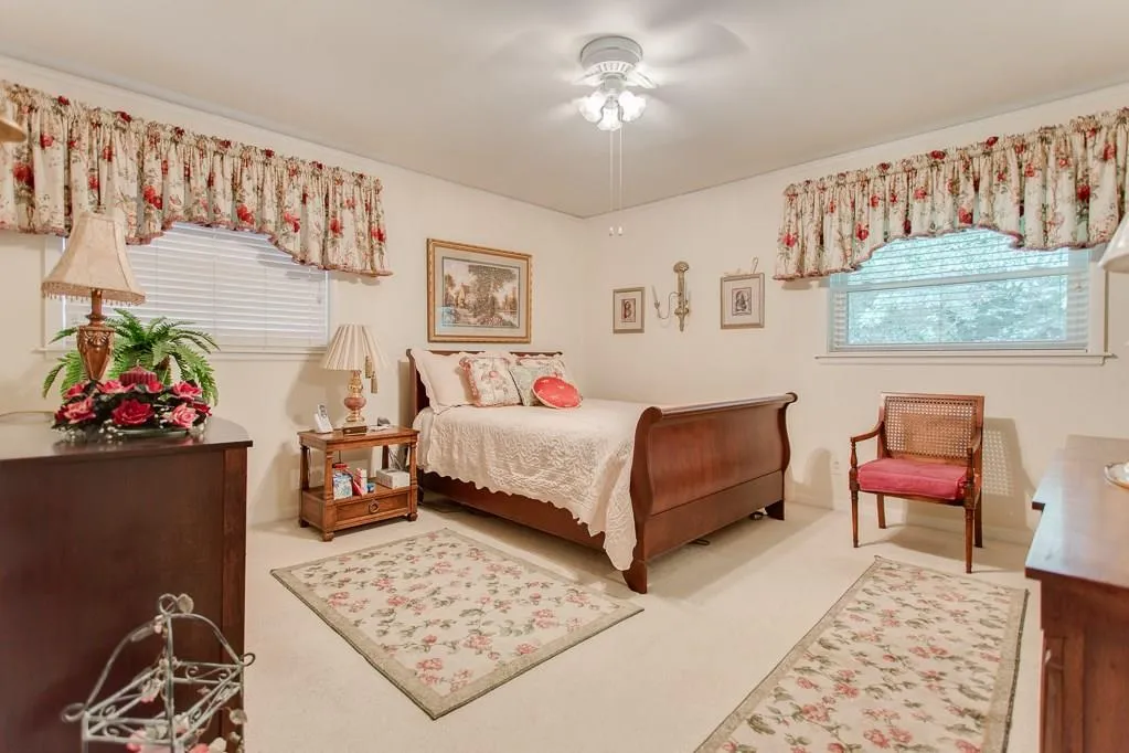 705 Glenforest Road, Sandy Springs, Georgia 30328, 3 Bedrooms Bedrooms, ,2 BathroomsBathrooms,Residential,Sold,705 Glenforest Road,5721739