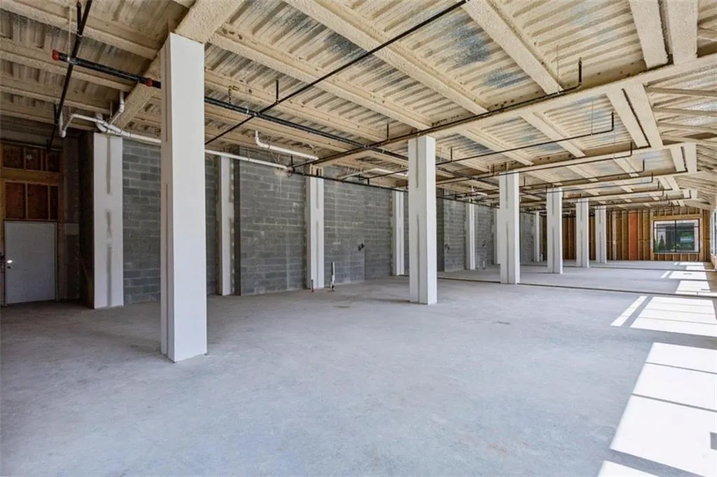 2030 Main Street Nw Unit R111, Atlanta, Georgia 30318, ,Commercial Sale,Sold,2030 Main Street Nw Unit R111,7390371