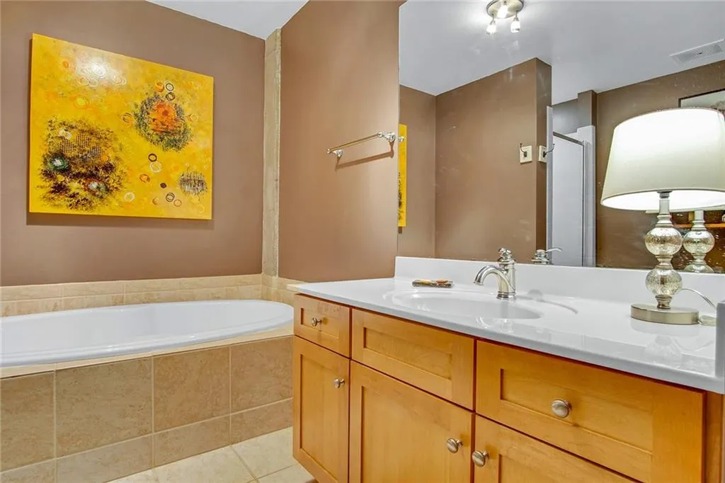 6105 Blue Stone Road Unit 301, Atlanta, Georgia 30328, 1 Bedroom Bedrooms, ,1 BathroomBathrooms,Residential,Sold,6105 Blue Stone Road Unit 301,6818638