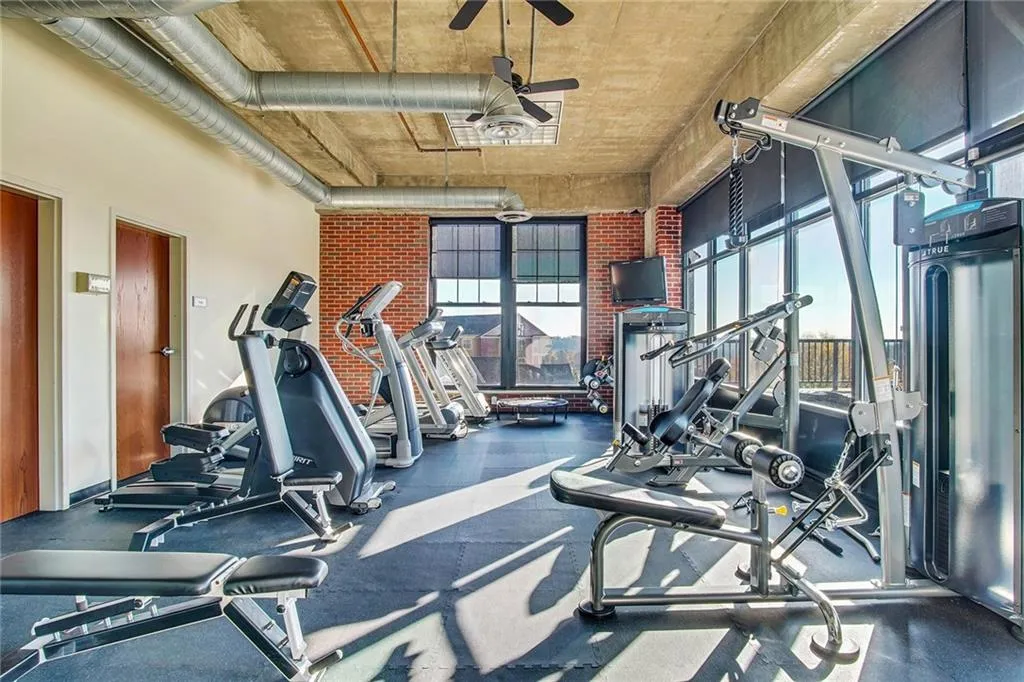 6105 Blue Stone Road Unit 301, Atlanta, Georgia 30328, 1 Bedroom Bedrooms, ,1 BathroomBathrooms,Residential,Sold,6105 Blue Stone Road Unit 301,6818638