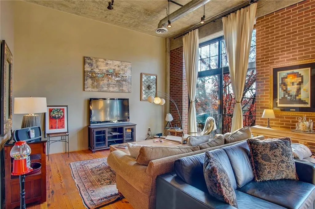 6105 Blue Stone Road Unit 301, Atlanta, Georgia 30328, 1 Bedroom Bedrooms, ,1 BathroomBathrooms,Residential,Sold,6105 Blue Stone Road Unit 301,6818638