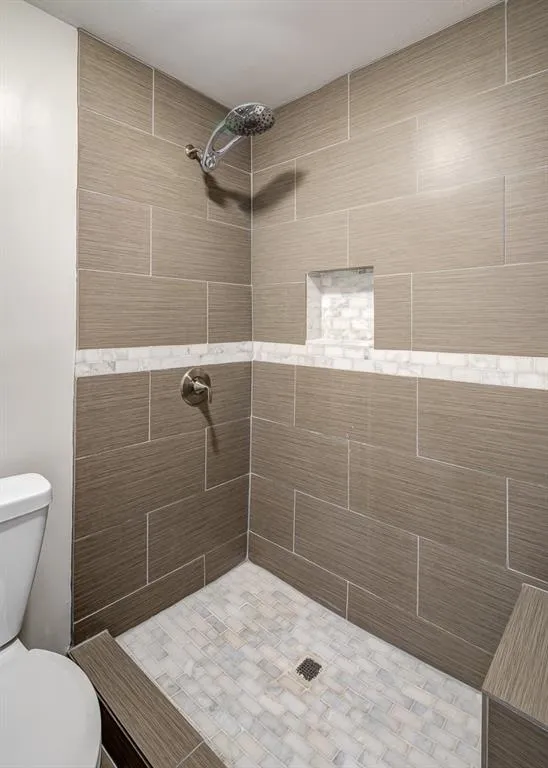 633 Jefferson Circle, Sandy Springs, Georgia 30328, 4 Bedrooms Bedrooms, ,3 BathroomsBathrooms,Residential,Sold,633 Jefferson Circle,5956734