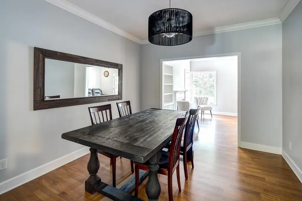 633 Jefferson Circle, Sandy Springs, Georgia 30328, 4 Bedrooms Bedrooms, ,3 BathroomsBathrooms,Residential,Sold,633 Jefferson Circle,5956734