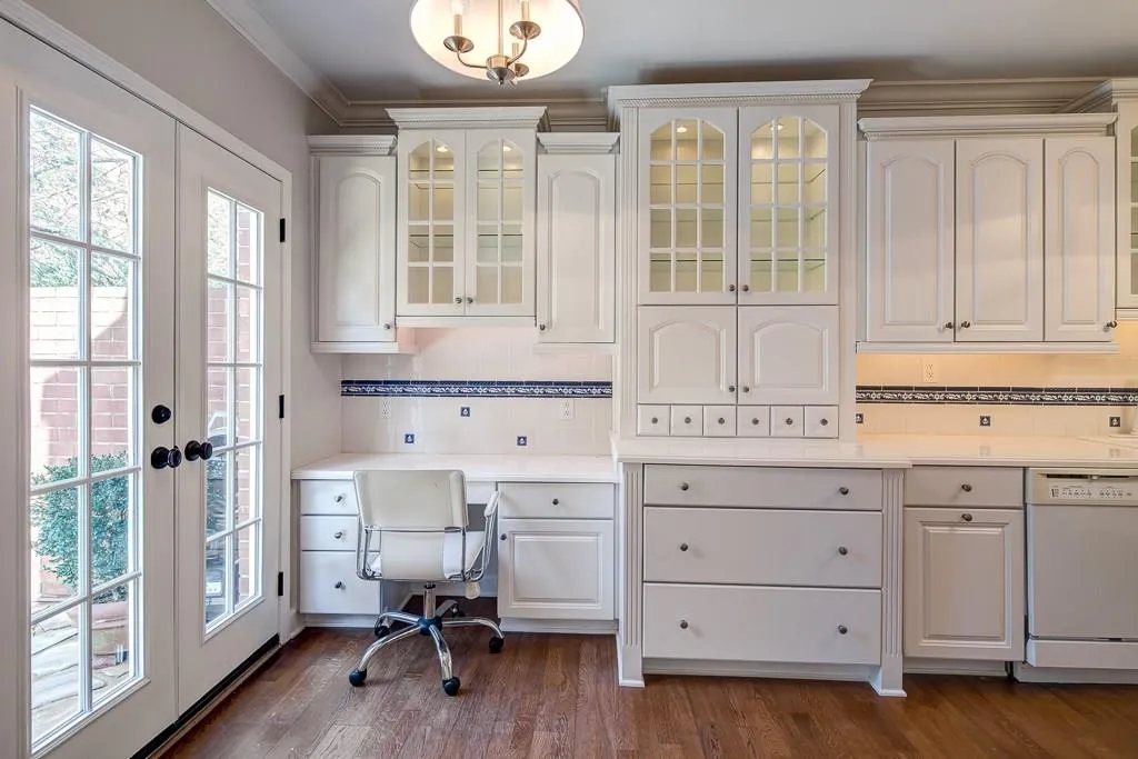 633 Jefferson Circle, Sandy Springs, Georgia 30328, 4 Bedrooms Bedrooms, ,3 BathroomsBathrooms,Residential,Sold,633 Jefferson Circle,5956734