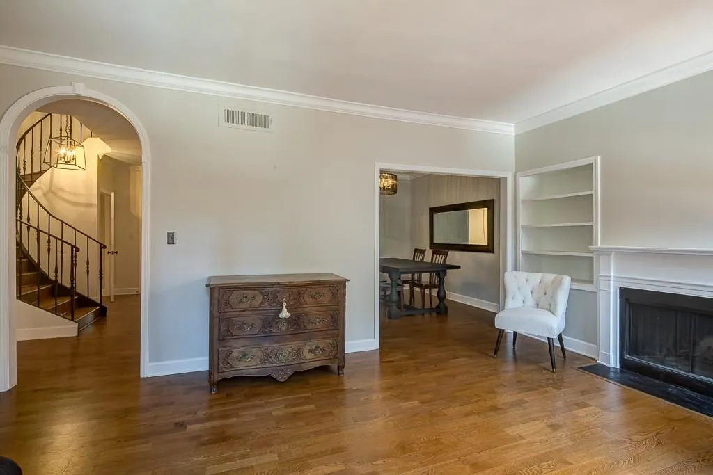 633 Jefferson Circle, Sandy Springs, Georgia 30328, 4 Bedrooms Bedrooms, ,3 BathroomsBathrooms,Residential,Sold,633 Jefferson Circle,5956734