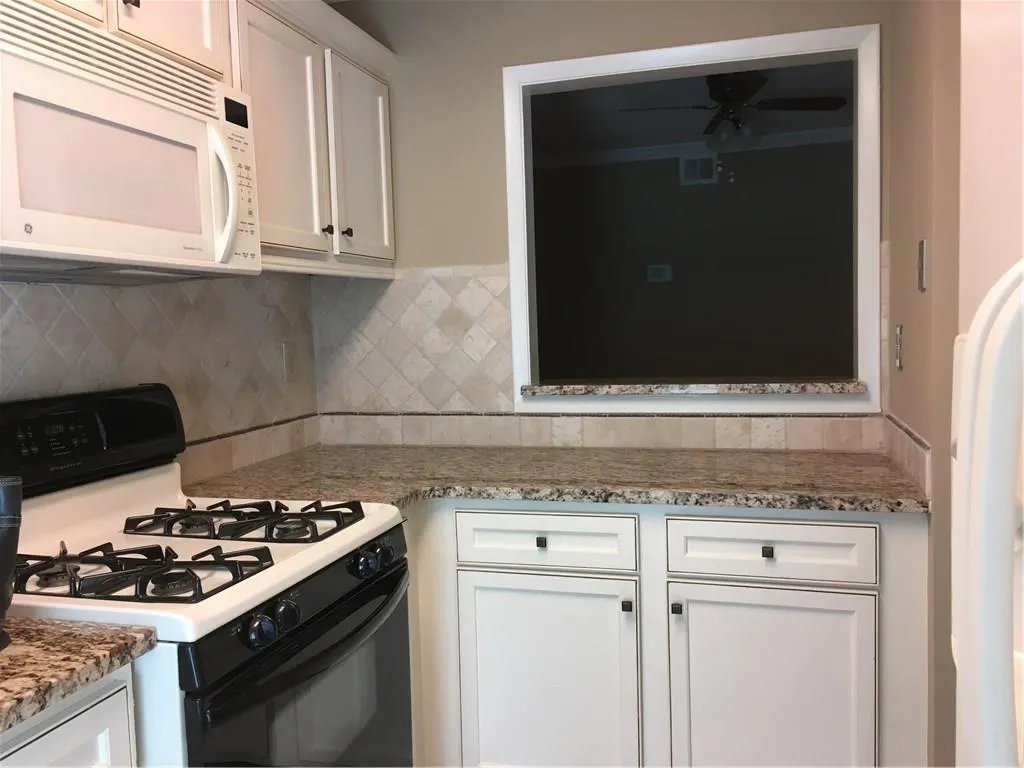 802 Woodcliff Drive, Sandy Springs, Georgia 30350, 2 Bedrooms Bedrooms, ,1 BathroomBathrooms,Residential,Sold,802 Woodcliff Drive,5756480