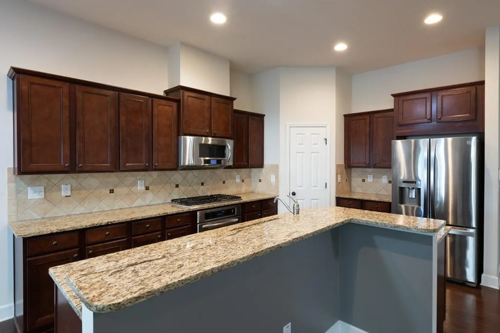 5578 High Point Road, Atlanta, Georgia 30342, 3 Bedrooms Bedrooms, ,2 BathroomsBathrooms,Residential,Sold,5578 High Point Road,6722105