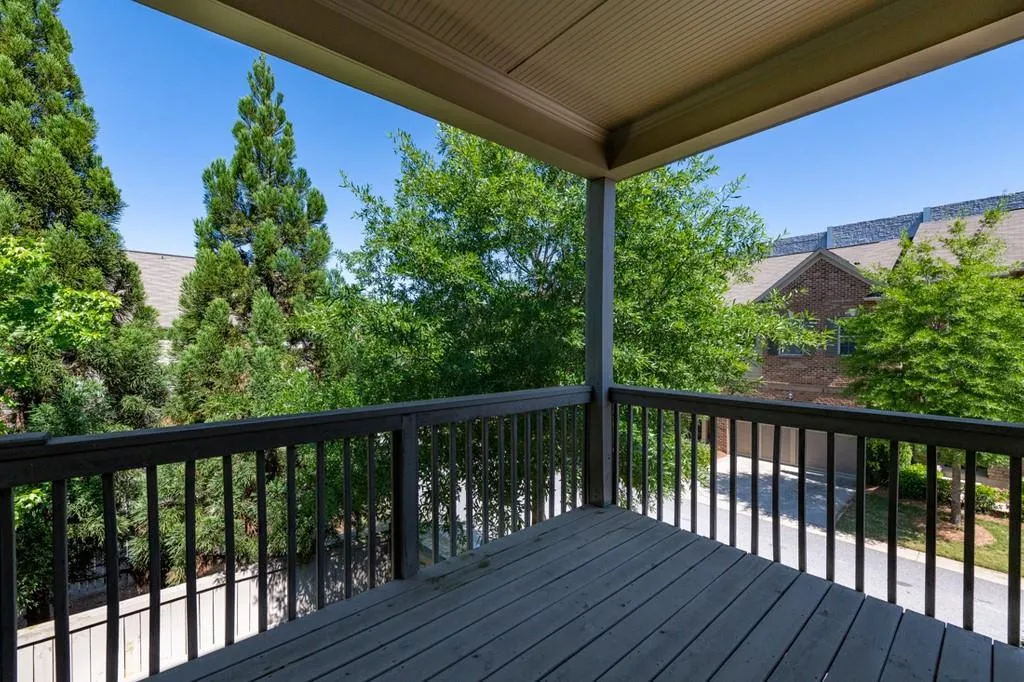 5578 High Point Road, Atlanta, Georgia 30342, 3 Bedrooms Bedrooms, ,2 BathroomsBathrooms,Residential,Sold,5578 High Point Road,6722105