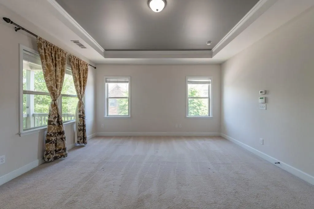 5578 High Point Road, Atlanta, Georgia 30342, 3 Bedrooms Bedrooms, ,2 BathroomsBathrooms,Residential,Sold,5578 High Point Road,6722105