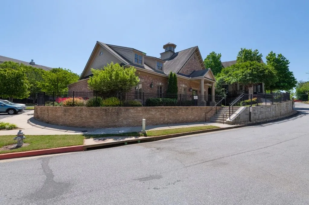5578 High Point Road, Atlanta, Georgia 30342, 3 Bedrooms Bedrooms, ,2 BathroomsBathrooms,Residential,Sold,5578 High Point Road,6722105