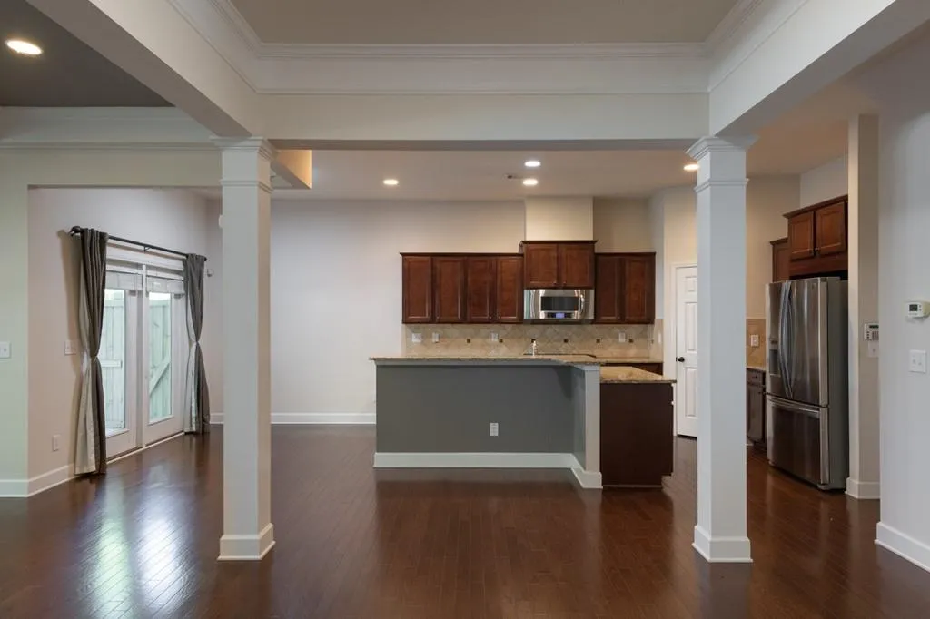 5578 High Point Road, Atlanta, Georgia 30342, 3 Bedrooms Bedrooms, ,2 BathroomsBathrooms,Residential,Sold,5578 High Point Road,6722105