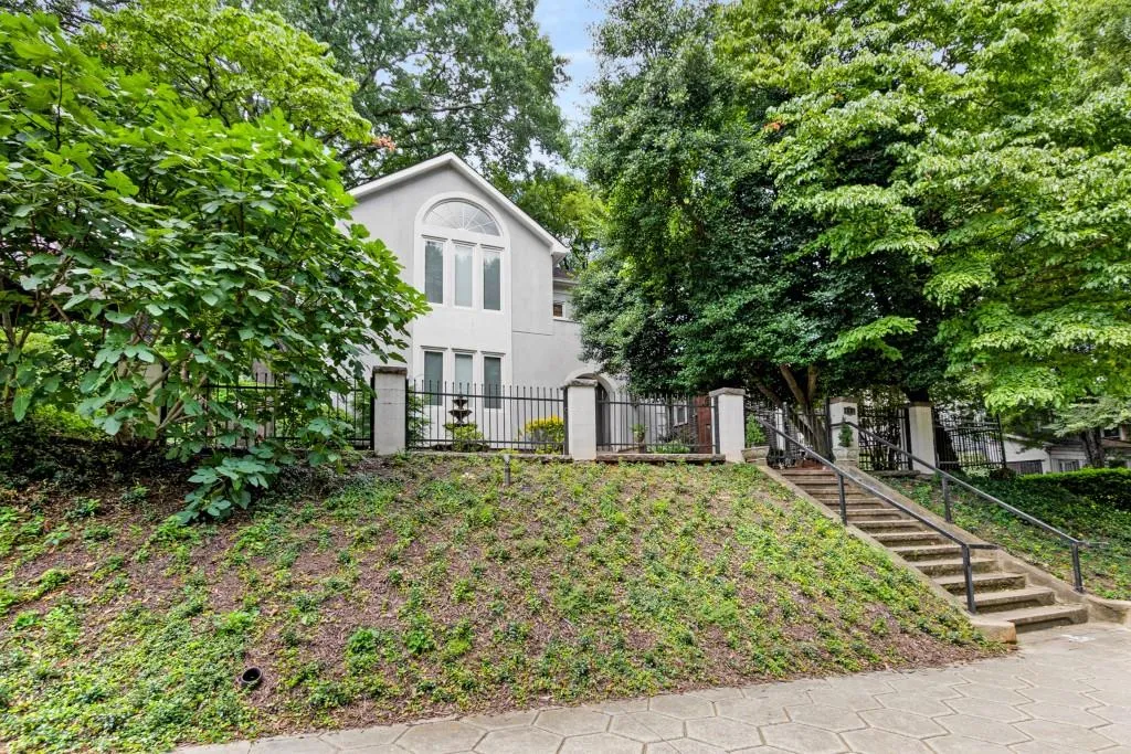 892 Piedmont Avenue Ne Unit D, Atlanta, Georgia 30309, 2 Bedrooms Bedrooms, ,2 BathroomsBathrooms,Residential,For Sale,892 Piedmont Avenue Ne Unit D,7632763