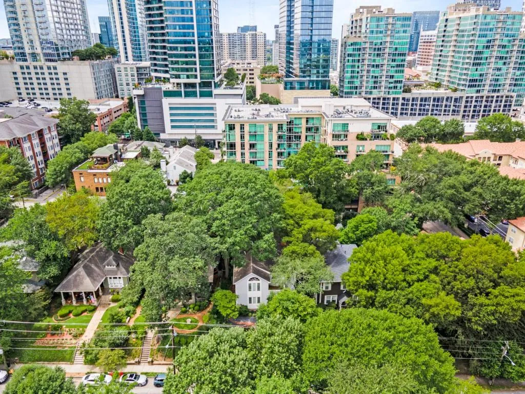 892 Piedmont Avenue Ne Unit D, Atlanta, Georgia 30309, 2 Bedrooms Bedrooms, ,2 BathroomsBathrooms,Residential,For Sale,892 Piedmont Avenue Ne Unit D,7632763