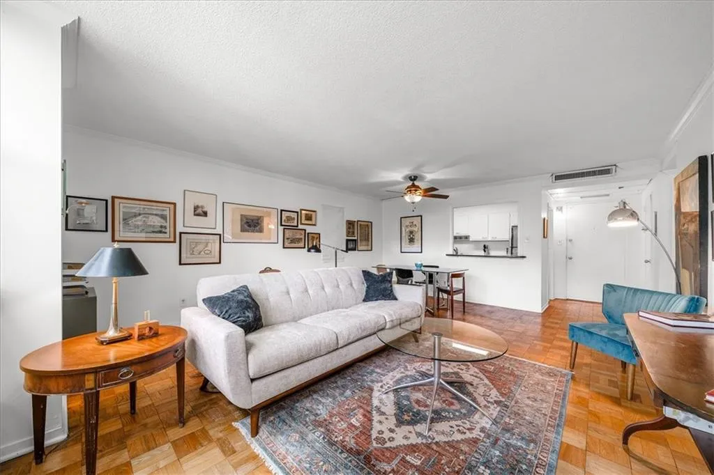 2965 Pharr Court South Nw Unit 712, Atlanta, Georgia 30305, 2 Bedrooms Bedrooms, ,2 BathroomsBathrooms,Residential,Sold,2965 Pharr Court South Nw Unit 712,7536926