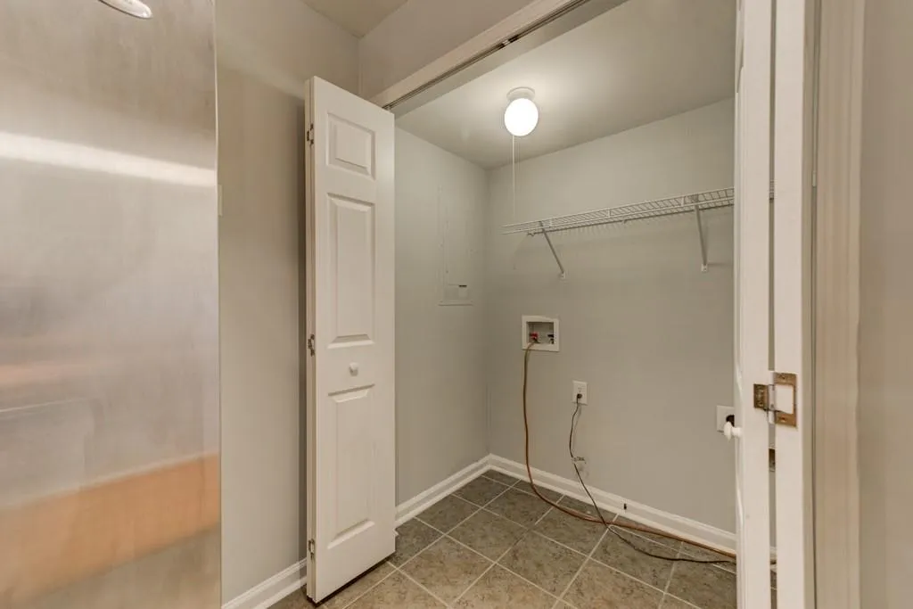 206 Brighton Point, Sandy Springs, Georgia 30328, 2 Bedrooms Bedrooms, ,2 BathroomsBathrooms,Residential,Sold,206 Brighton Point,6573806