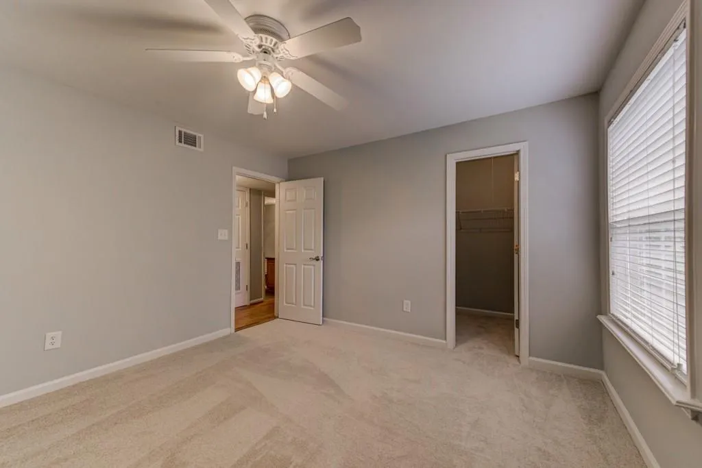 206 Brighton Point, Sandy Springs, Georgia 30328, 2 Bedrooms Bedrooms, ,2 BathroomsBathrooms,Residential,Sold,206 Brighton Point,6573806