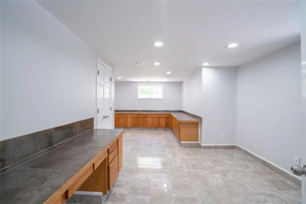 620 Valley Hall Drive, Sandy Springs, Georgia 30350, 5 Bedrooms Bedrooms, ,5 BathroomsBathrooms,Residential,Sold,620 Valley Hall Drive,7079616