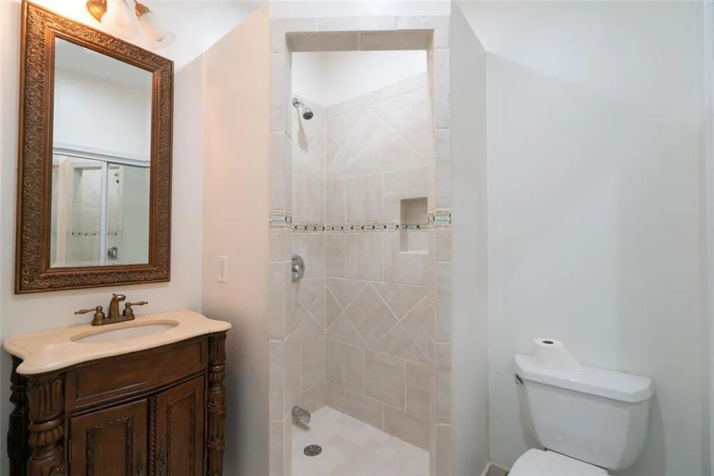 620 Valley Hall Drive, Sandy Springs, Georgia 30350, 5 Bedrooms Bedrooms, ,5 BathroomsBathrooms,Residential,Sold,620 Valley Hall Drive,7079616