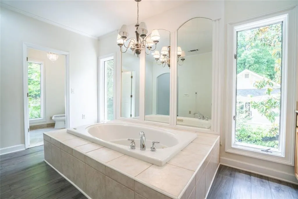 620 Valley Hall Drive, Sandy Springs, Georgia 30350, 5 Bedrooms Bedrooms, ,5 BathroomsBathrooms,Residential,Sold,620 Valley Hall Drive,7079616