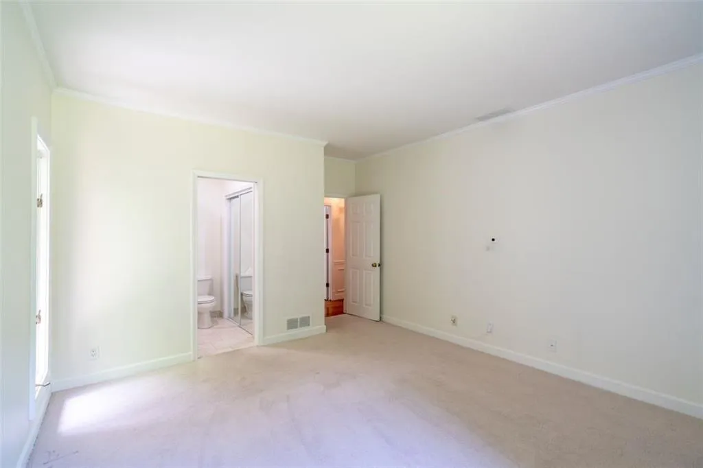 620 Valley Hall Drive, Sandy Springs, Georgia 30350, 5 Bedrooms Bedrooms, ,5 BathroomsBathrooms,Residential,Sold,620 Valley Hall Drive,7079616