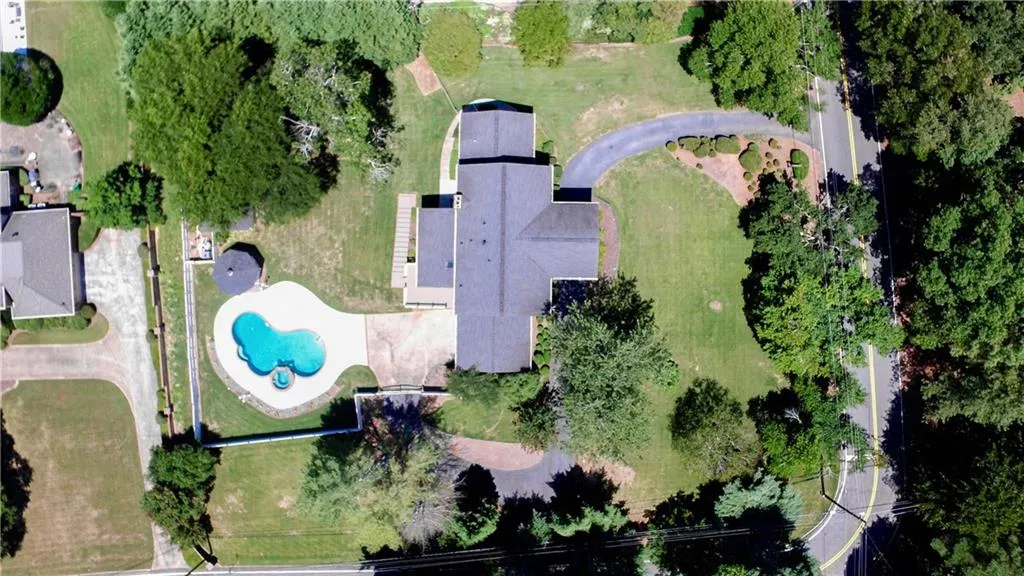 7515 Ball Mill Road, Sandy Springs, Georgia 30350, 6 Bedrooms Bedrooms, ,4 BathroomsBathrooms,Residential,Sold,7515 Ball Mill Road,6690763