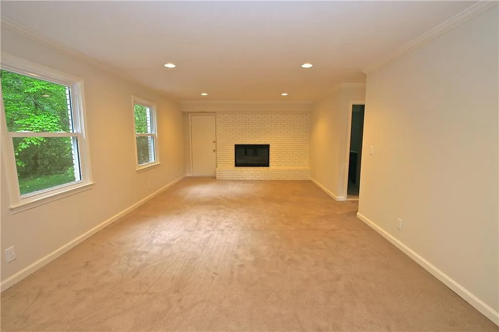 429 Heritage Way, Atlanta, Georgia 30328, 4 Bedrooms Bedrooms, ,3 BathroomsBathrooms,Residential,Sold,429 Heritage Way,5680793