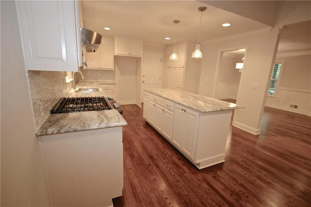 429 Heritage Way, Atlanta, Georgia 30328, 4 Bedrooms Bedrooms, ,3 BathroomsBathrooms,Residential,Sold,429 Heritage Way,5680793