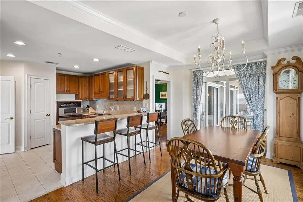 2881 Peachtree Road Ne Unit 1703, Atlanta, Georgia 30305, 2 Bedrooms Bedrooms, 0 ,2 BathroomsBathrooms,Residential,For Sale,2881 Peachtree Road Ne Unit 1703,7829138
