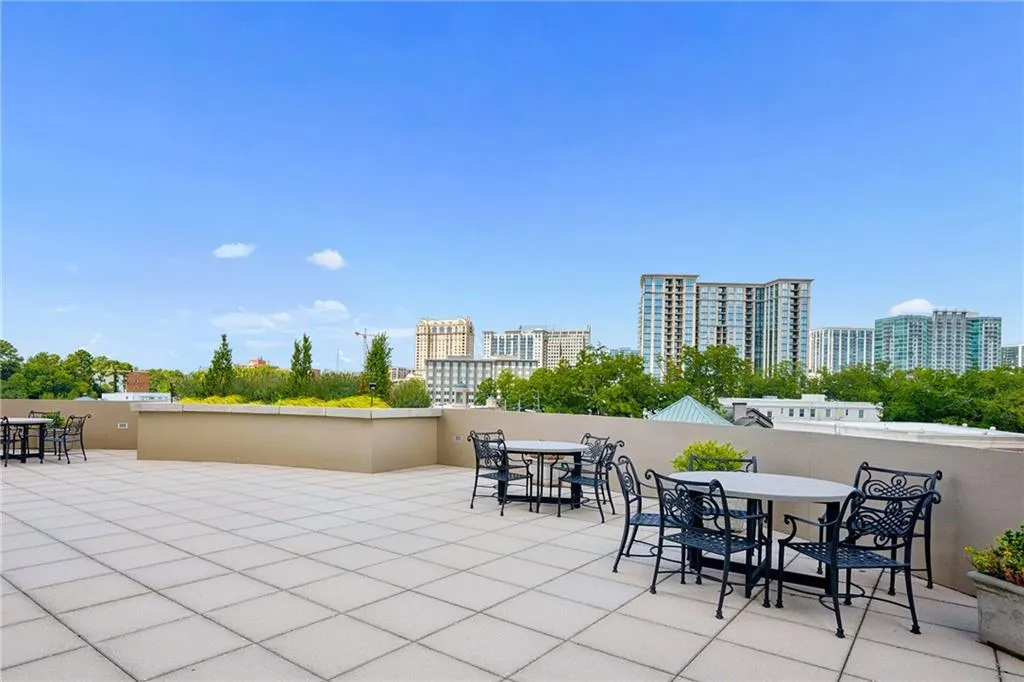 2881 Peachtree Road Ne Unit 1703, Atlanta, Georgia 30305, 2 Bedrooms Bedrooms, 0 ,2 BathroomsBathrooms,Residential,For Sale,2881 Peachtree Road Ne Unit 1703,7829138