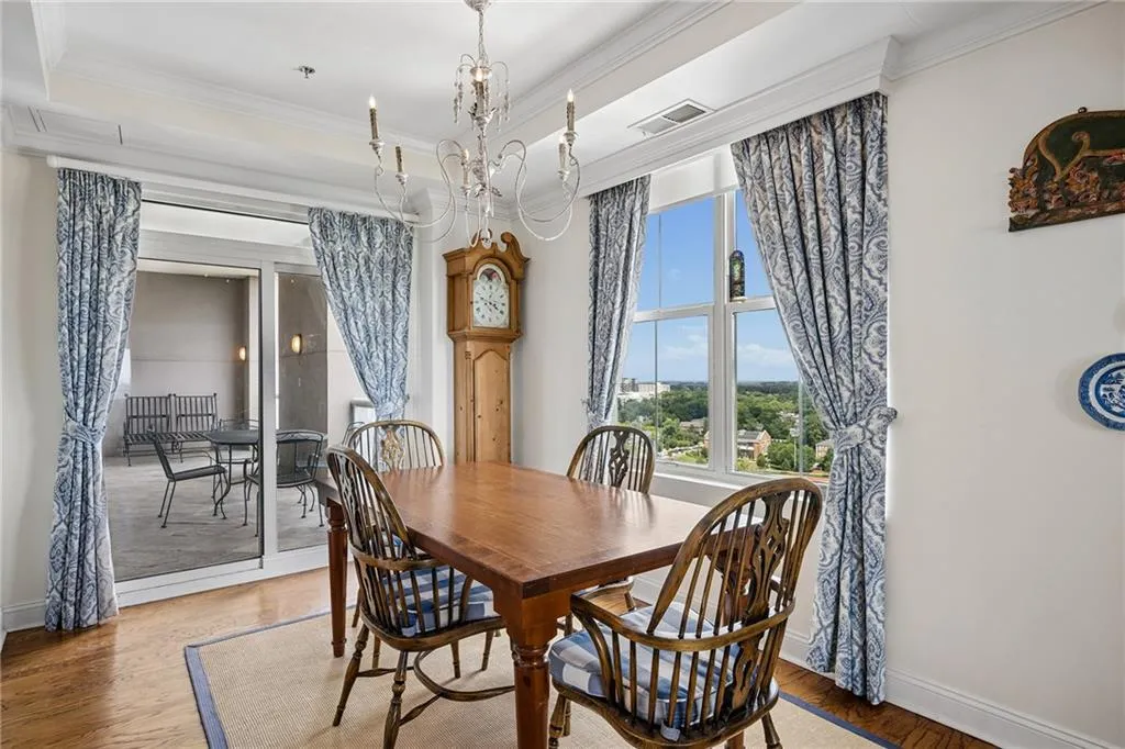 2881 Peachtree Road Ne Unit 1703, Atlanta, Georgia 30305, 2 Bedrooms Bedrooms, 0 ,2 BathroomsBathrooms,Residential,For Sale,2881 Peachtree Road Ne Unit 1703,7829138
