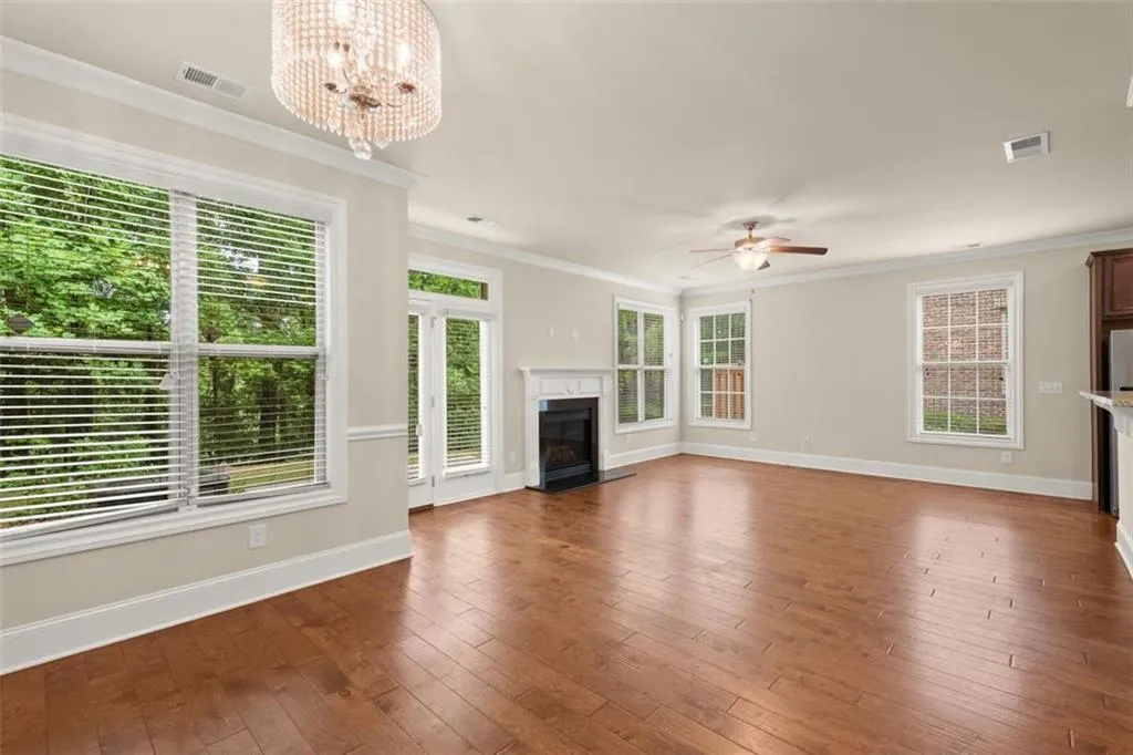 7600 Glisten Avenue Ne, Sandy Springs, Georgia 30328, 3 Bedrooms Bedrooms, ,2 BathroomsBathrooms,Residential,Sold,7600 Glisten Avenue Ne,7402688