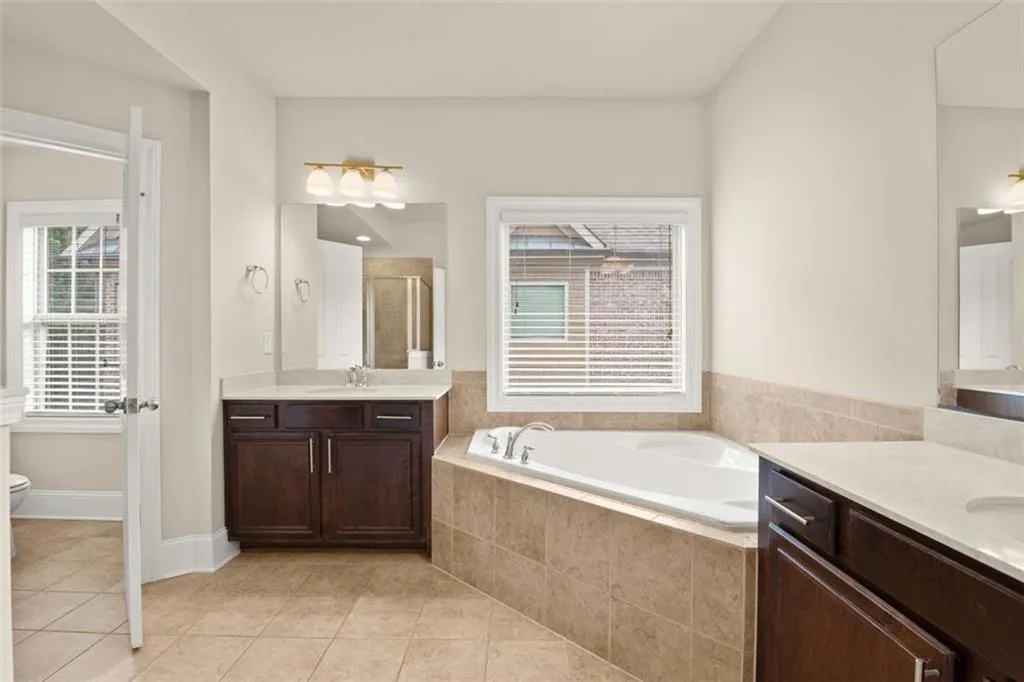 7600 Glisten Avenue Ne, Sandy Springs, Georgia 30328, 3 Bedrooms Bedrooms, ,2 BathroomsBathrooms,Residential,Sold,7600 Glisten Avenue Ne,7402688