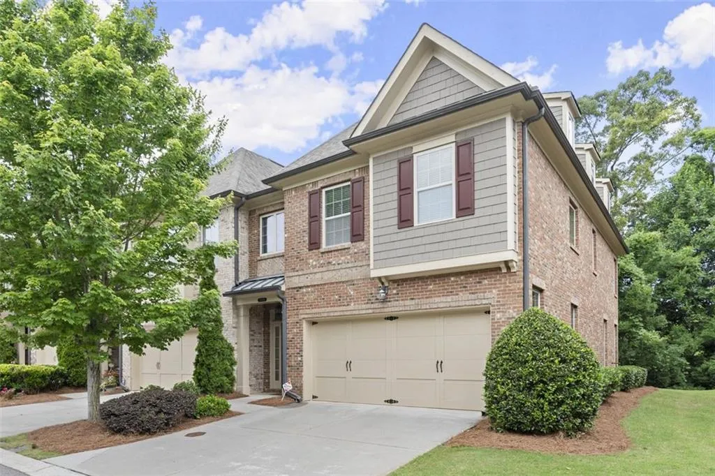 7600 Glisten Avenue Ne, Sandy Springs, Georgia 30328, 3 Bedrooms Bedrooms, ,2 BathroomsBathrooms,Residential,Sold,7600 Glisten Avenue Ne,7402688