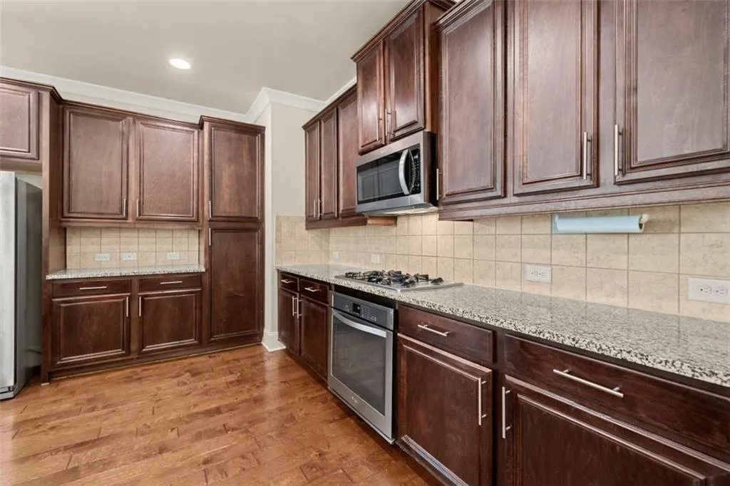 7600 Glisten Avenue Ne, Sandy Springs, Georgia 30328, 3 Bedrooms Bedrooms, ,2 BathroomsBathrooms,Residential,Sold,7600 Glisten Avenue Ne,7402688