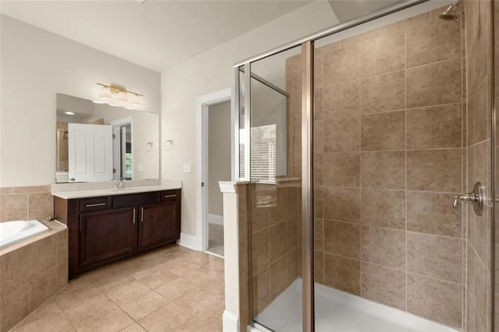 7600 Glisten Avenue Ne, Sandy Springs, Georgia 30328, 3 Bedrooms Bedrooms, ,2 BathroomsBathrooms,Residential,Sold,7600 Glisten Avenue Ne,7402688